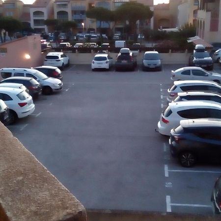 Le Victoria'S Beach Barcares - Parking Prive - Direct Plage - 5 Minutes A Pied Du Lydia - 3 Personnes Le Barcarès المظهر الخارجي الصورة