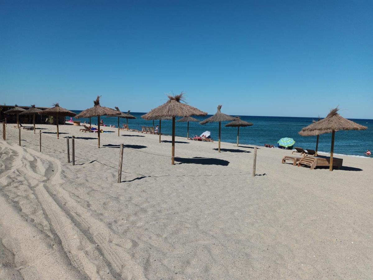 Le Victoria'S Beach Barcares - Parking Prive - Direct Plage - 5 Minutes A Pied Du Lydia - 3 Personnes Le Barcarès المظهر الخارجي الصورة