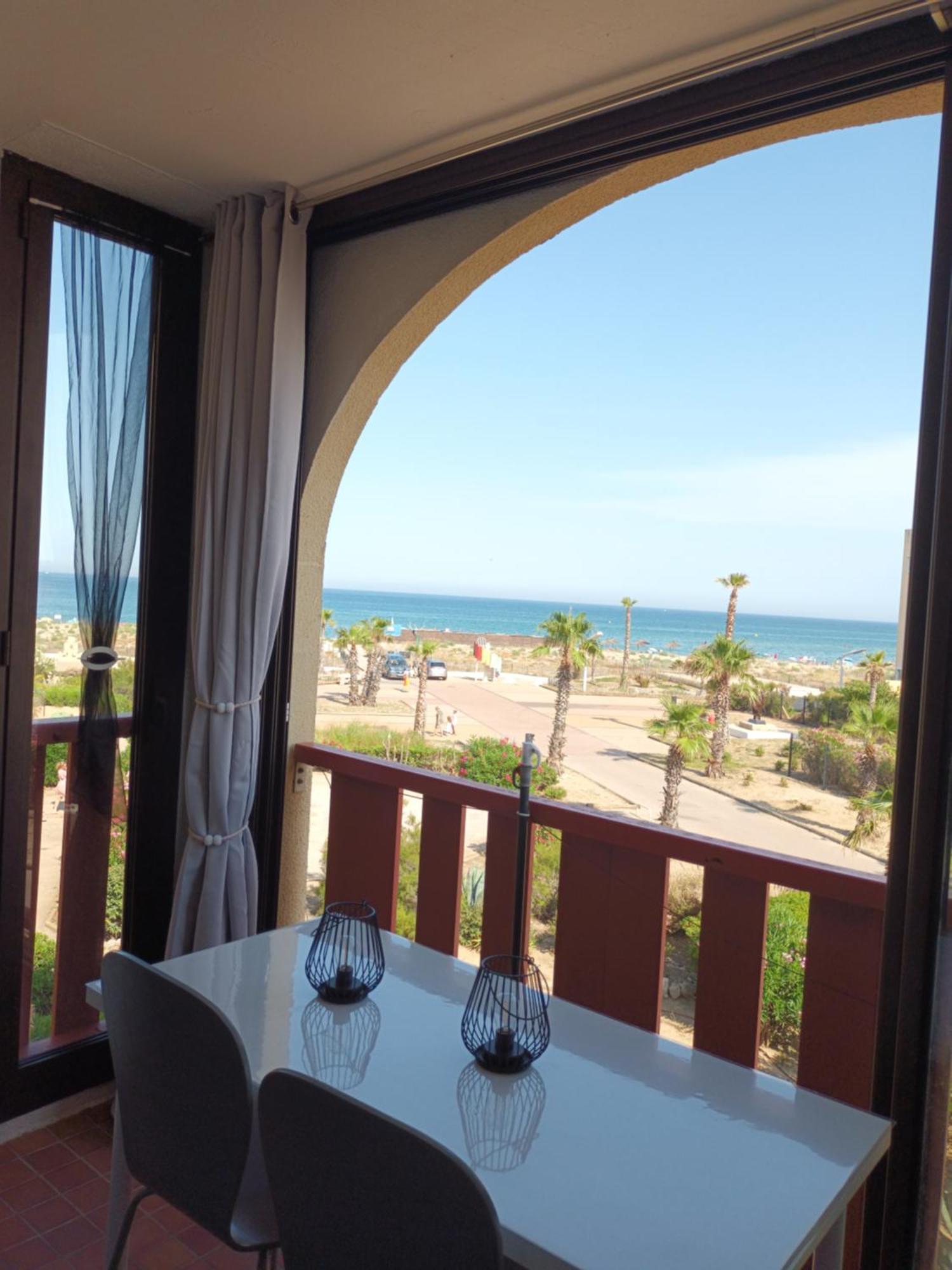 Le Victoria'S Beach Barcares - Parking Prive - Direct Plage - 5 Minutes A Pied Du Lydia - 3 Personnes Le Barcarès المظهر الخارجي الصورة